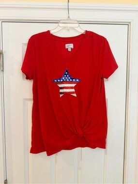 Ladies Sz M "liberty Park" Red V-Neck SS Tee USA Star Sequin Accent & Front Knot